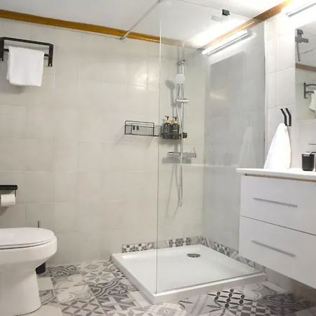 Emmanuel's Summer House Apartment