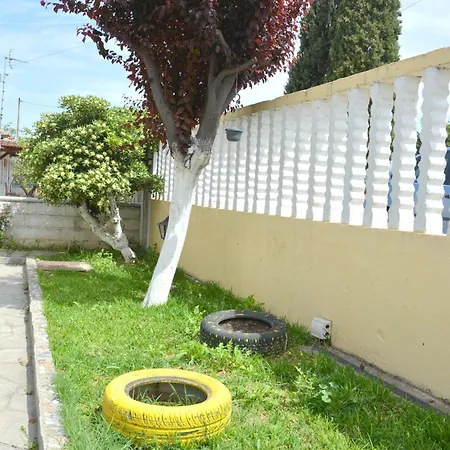 Emmanuel's Summer House Apartment