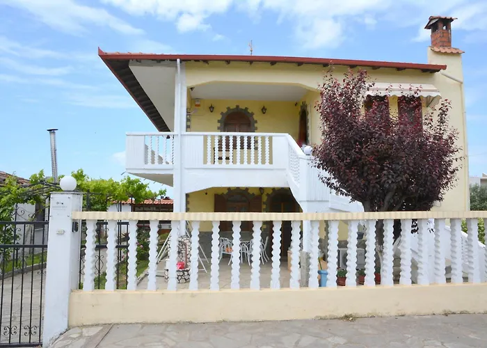 Emmanuel's Summer House